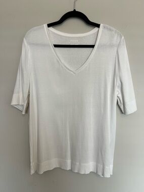 Chico's White V-Neck Short Sleeve Tee Size 2